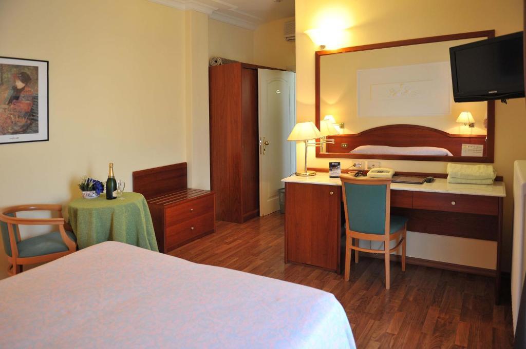Hotel Benessere Villa Fiorita Кольфьорито Экстерьер фото